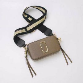 Picture of Jacquemus Lady Handbags _SKUfw151438975fw